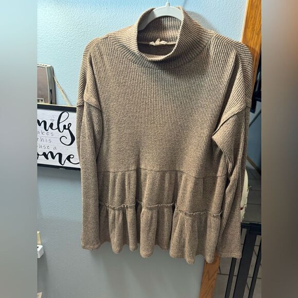 Mystree High Neck Tiered Ruffle Bottom Sweater Size L - Picture 2 of 11